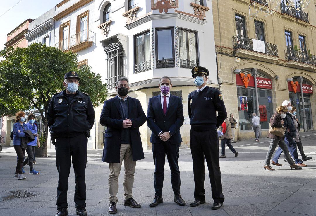 Visita al edificio en el que se instalará la oficina