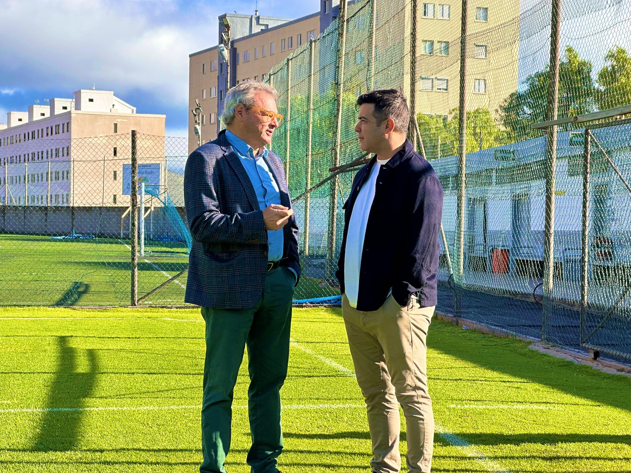 Sergio Batista y Rayco García en El Mundialito durante una sesión de entrenamiento del Costa Adeje Egatesa.