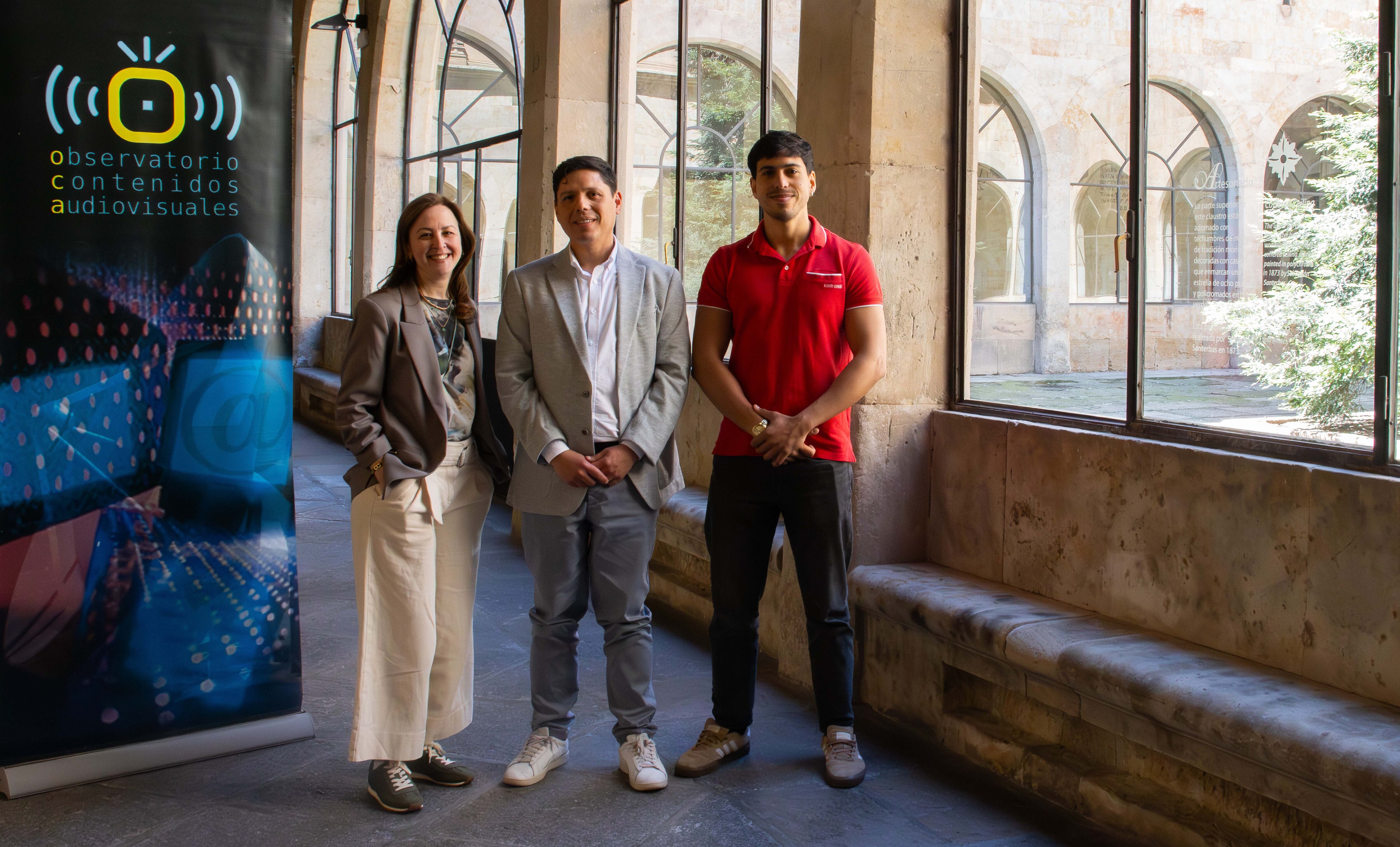 De izquierda a derecha: Patricia Sánchez-Holgado, Carlos Arcila Calderón y Marcos Barbosa. / Raquel J. Santos (Comunicación USAL)