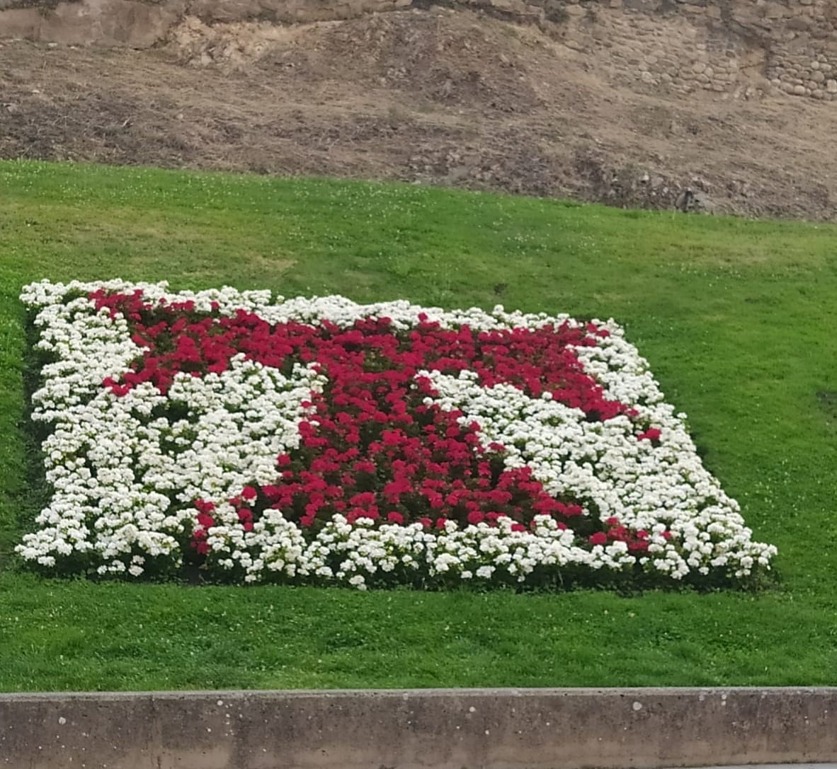 Tau floral del castillo