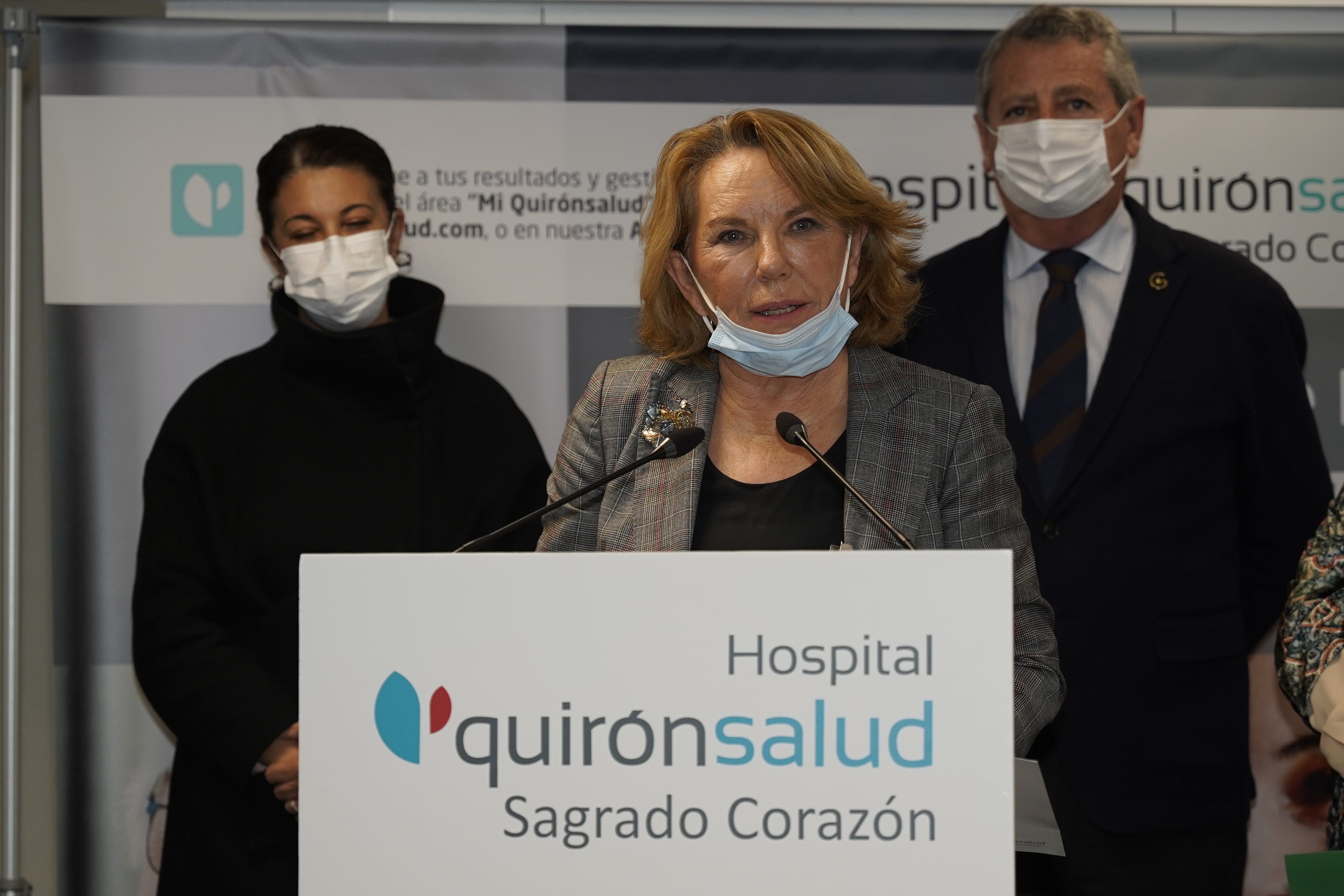 Intervención de Pilar Serrano, gerente territorial de Quirónsalud, durante la  inauguración del Hospital de Día Onco-hematológico