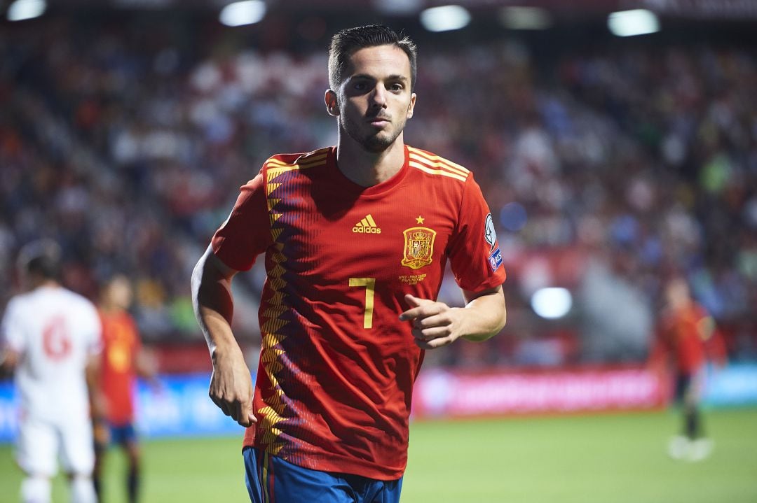 Pablo Sarabia, durante un partido de los clasificatorios para la Eurocopa