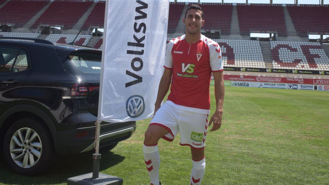 Álvaro Rodríguez en su presentación