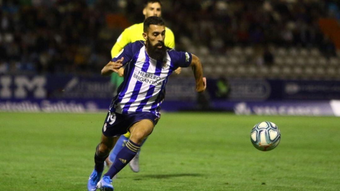 El jugador madrileño ocupará la plaza del lesionado Iago Díaz