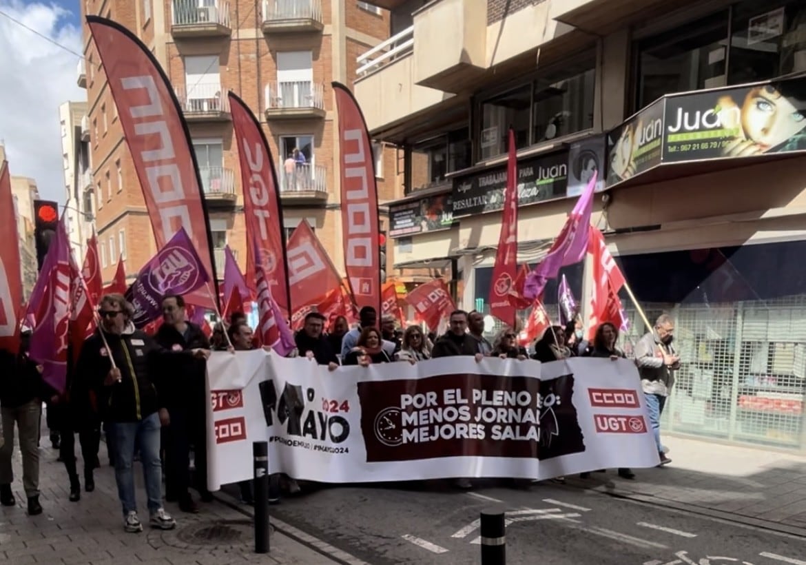 Manifestación multitudinaria en Albacete por el 1 de mayo.