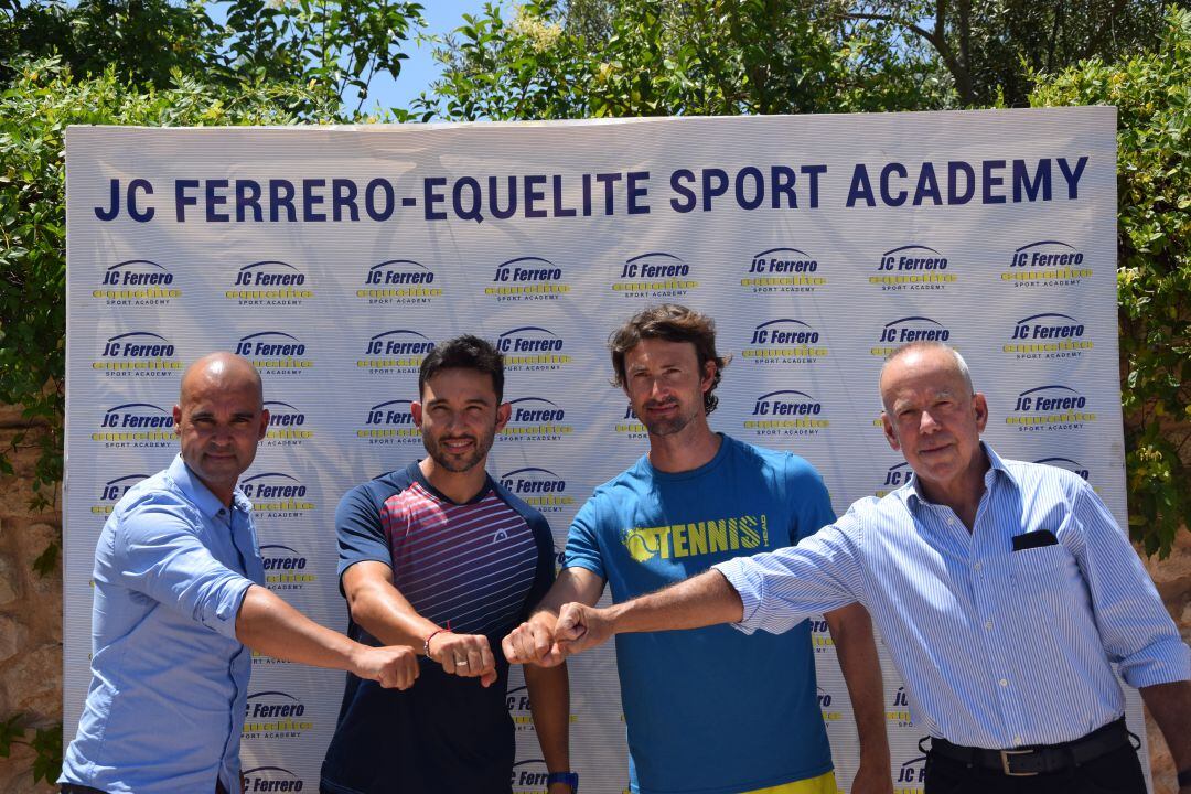 Los entrenadores de la Academia Equelite-Juan Carlos Ferrero