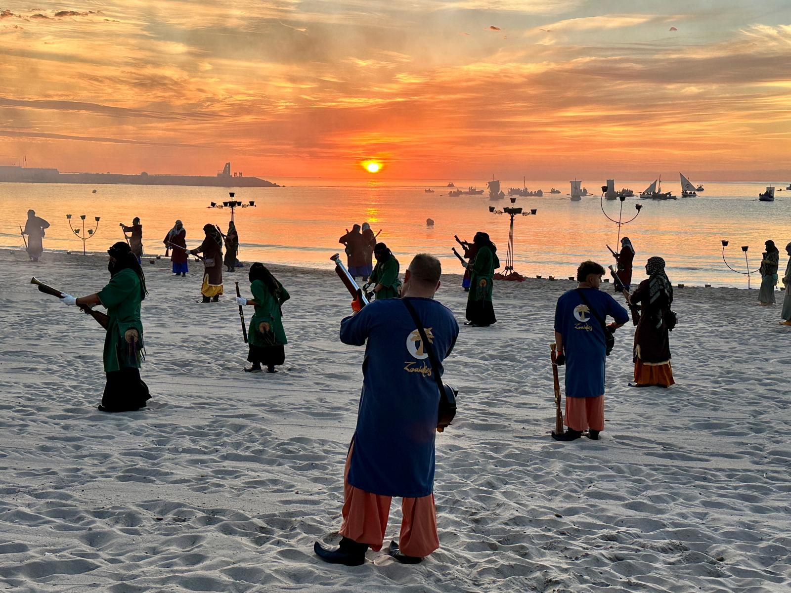 Desembarco Moros y Cristianos en la playa Carrer La Mar. Foto: Ayuntamiento El Campello