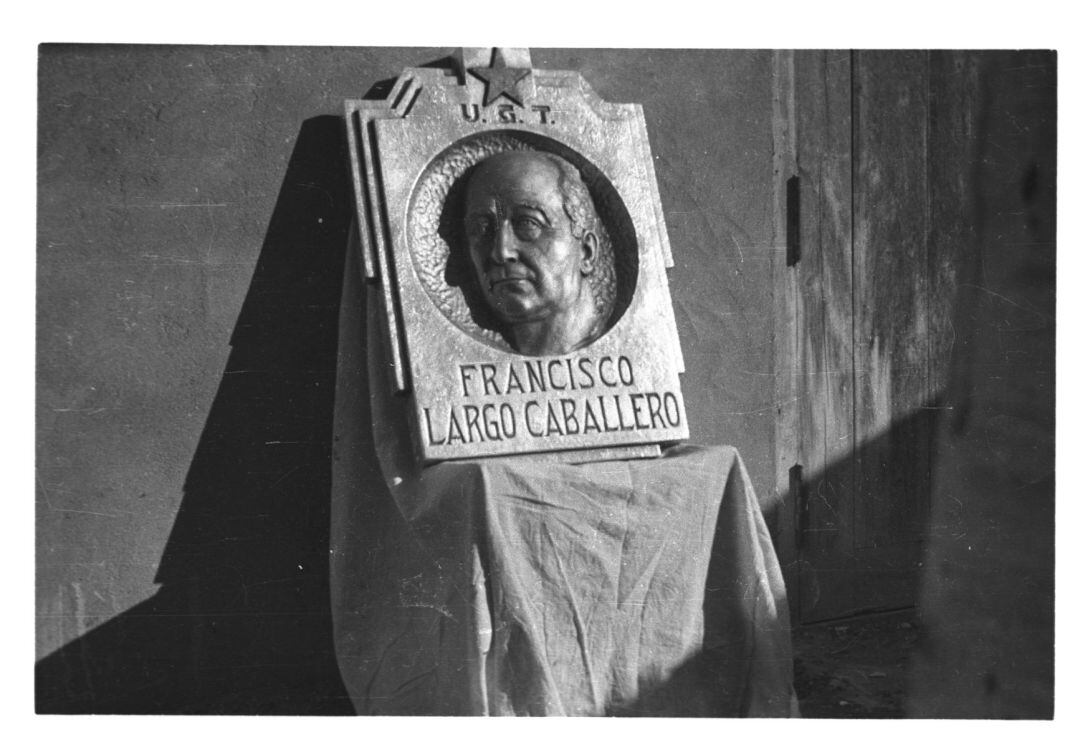 En 'Callejeando' hablamos de la calle dedicada a Largo Caballero que hubo en València