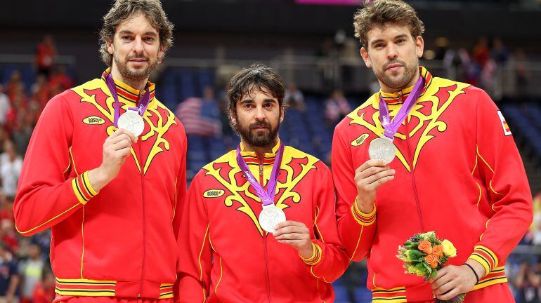 Pau Gasol, Juan Carlos Navarro y Marc Gasol, en Londres 2012.