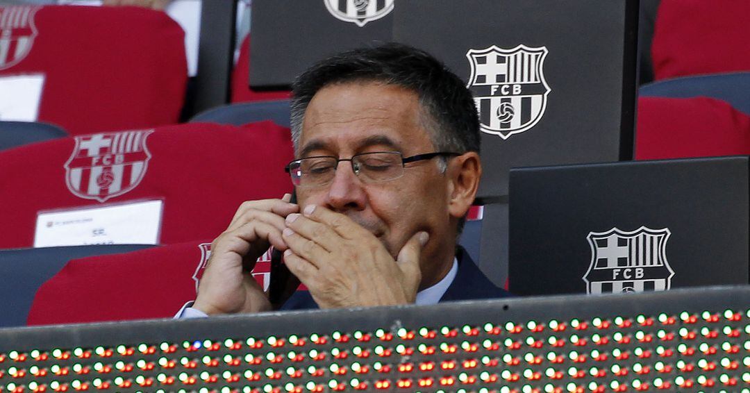 Josep María Bartomeu, durante un partido de pretemporada