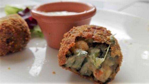 Croquetas Braccio di ferro, con espinacas, nueces y gambas