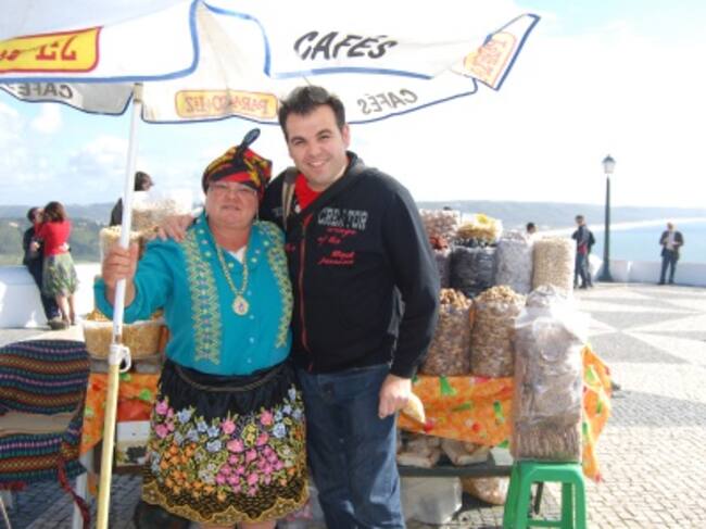 Típica vendedora ambulante en Nazaré