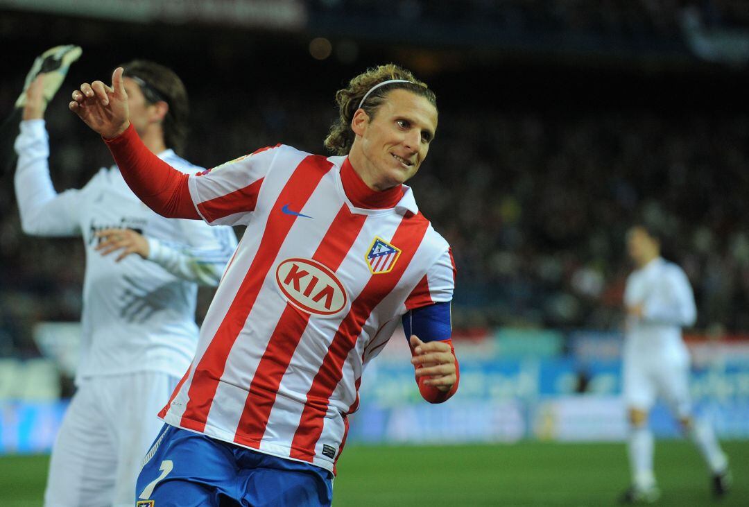 Diego Forlán en su etapa con el Atlético de Madrid.