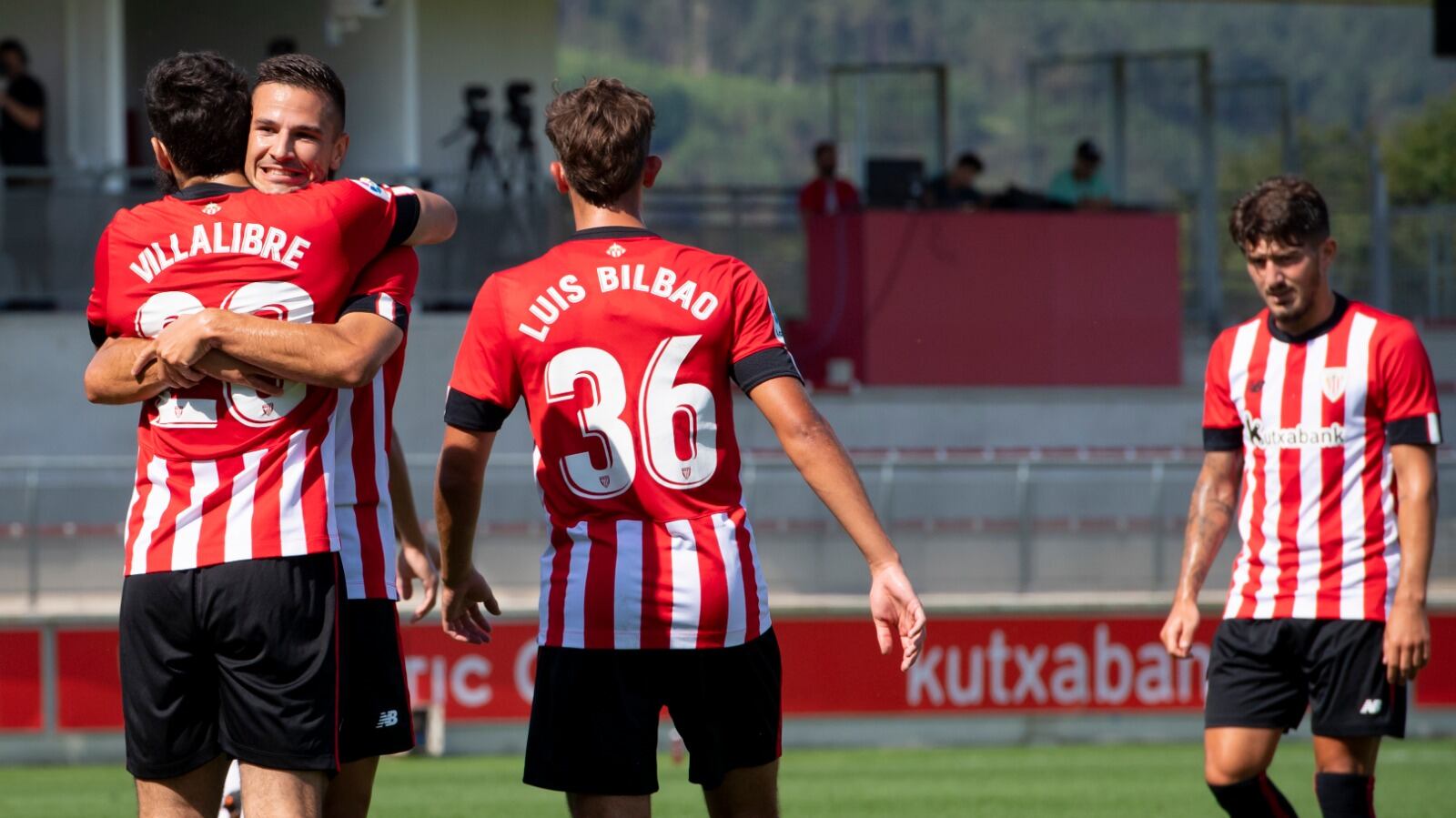 Villalibre adelantó al Athletic en el empate ante el Alavés