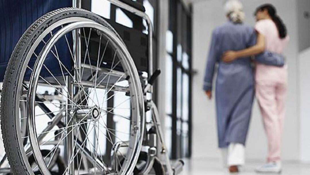 Un total de 20 de las 155 residencias de mayores existentes en Bizkaia con 10.748 plazas, han resultado afectadas por el coronavirus Covid-19 que ha originado 45 positivos entre los ancianos en ellas acogidas y los trabajadores que les cuidan.