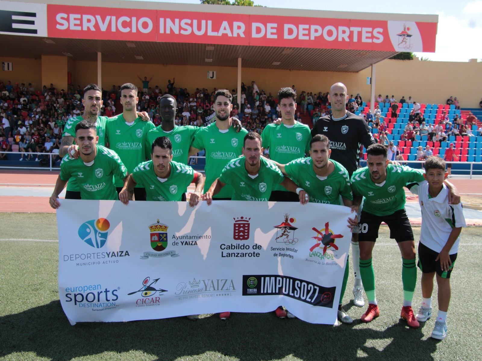 Formación inicial del Unión Sur Yaiza en el derbi conejero con la UD Lanzarote.