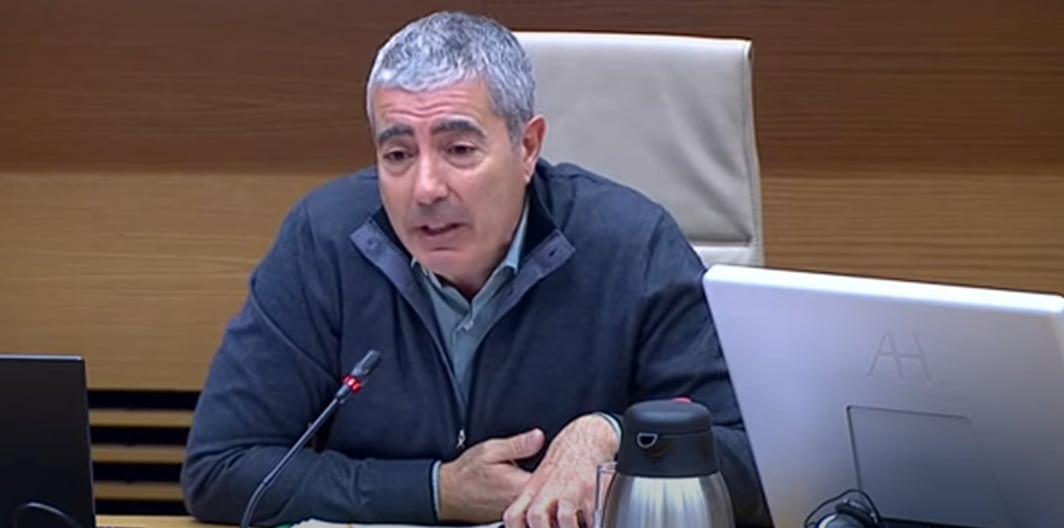 Joan Pau Miquel durant  la seva compareixença a la comissió d&#039;investigació sobre l&#039;Operació Catalunya al Congrés dels Diputats espanyol.