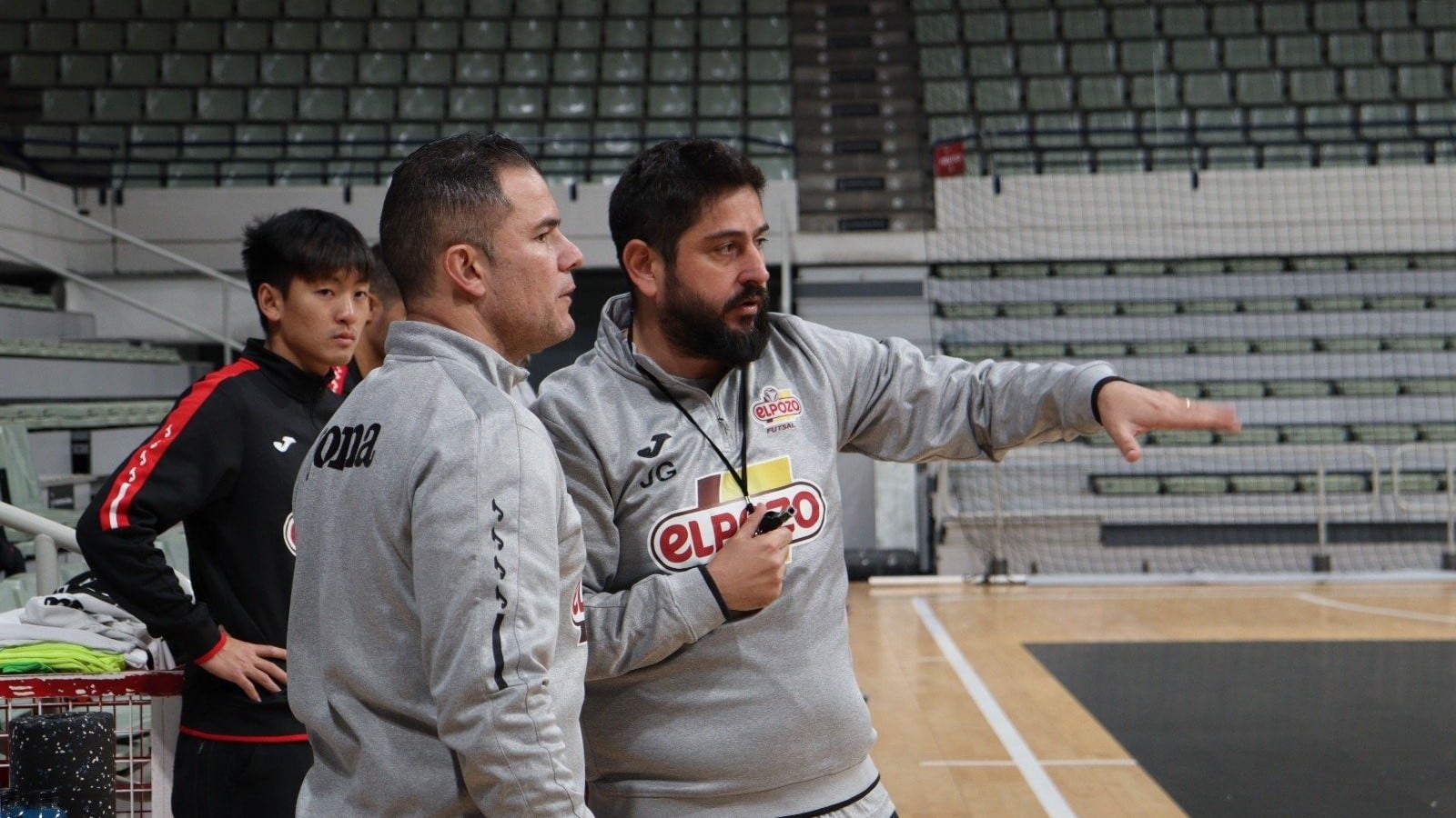 Josan González dirige su primer entrenamiento con ElPozo Murcia