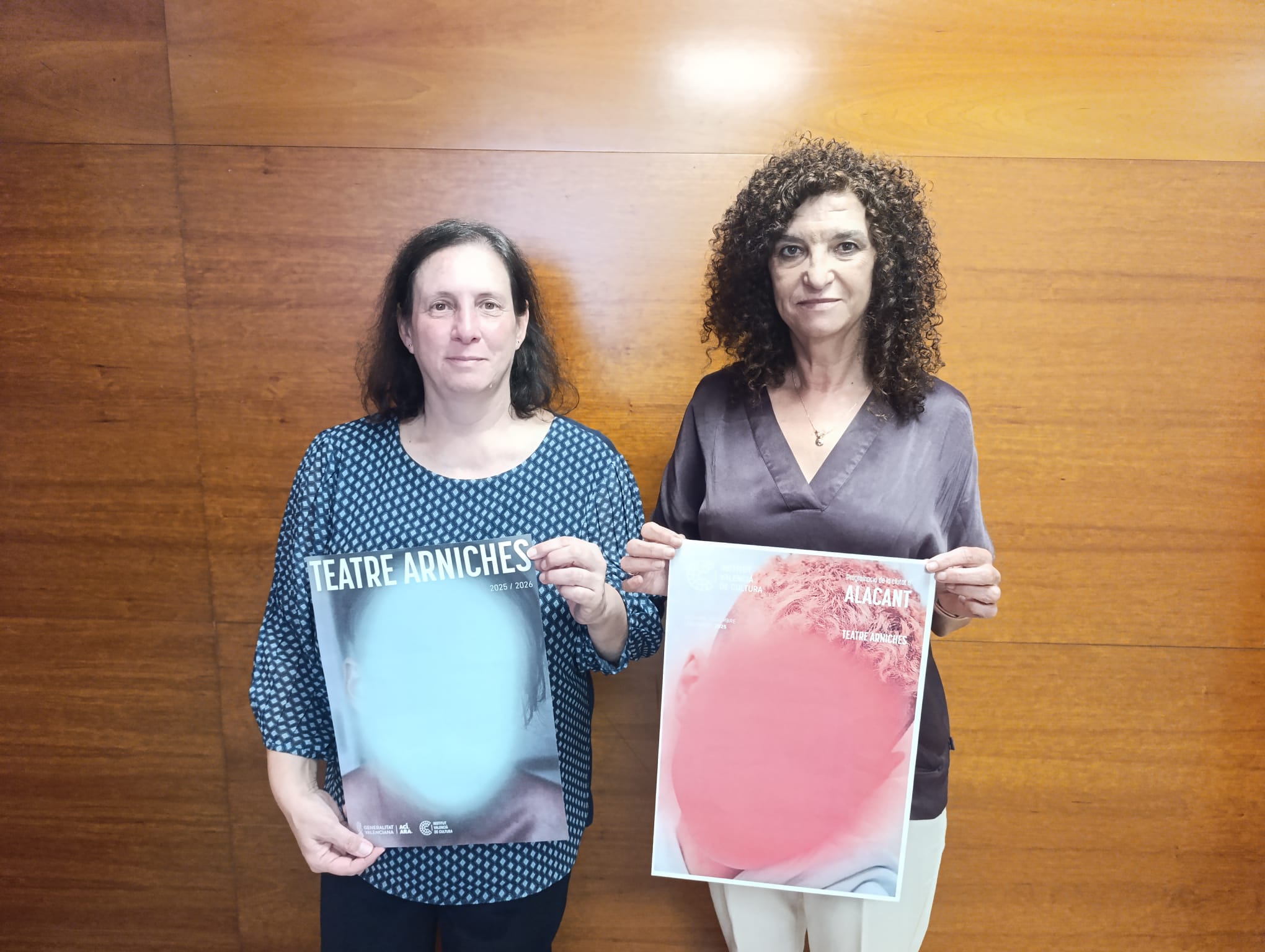 Programación y cartel del Teatro Arniches de Alicante / GVA