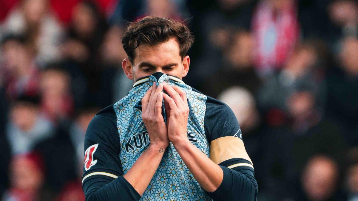 El Mirandés destapa las carencias de un Almería que evita la hecatombe (2-2)