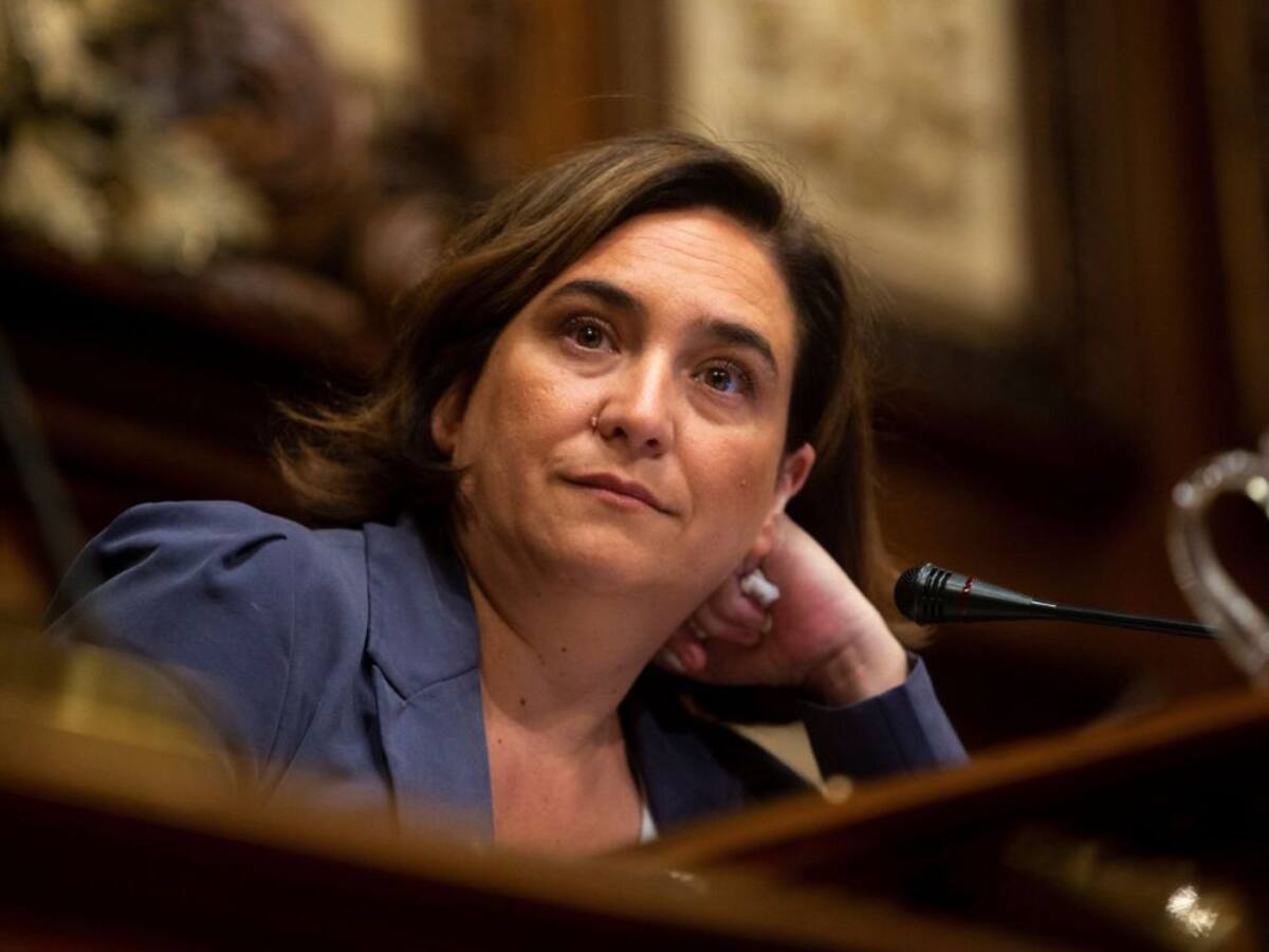 Ada Colau constata que el tripartit amb ERC i el PSC és impossible