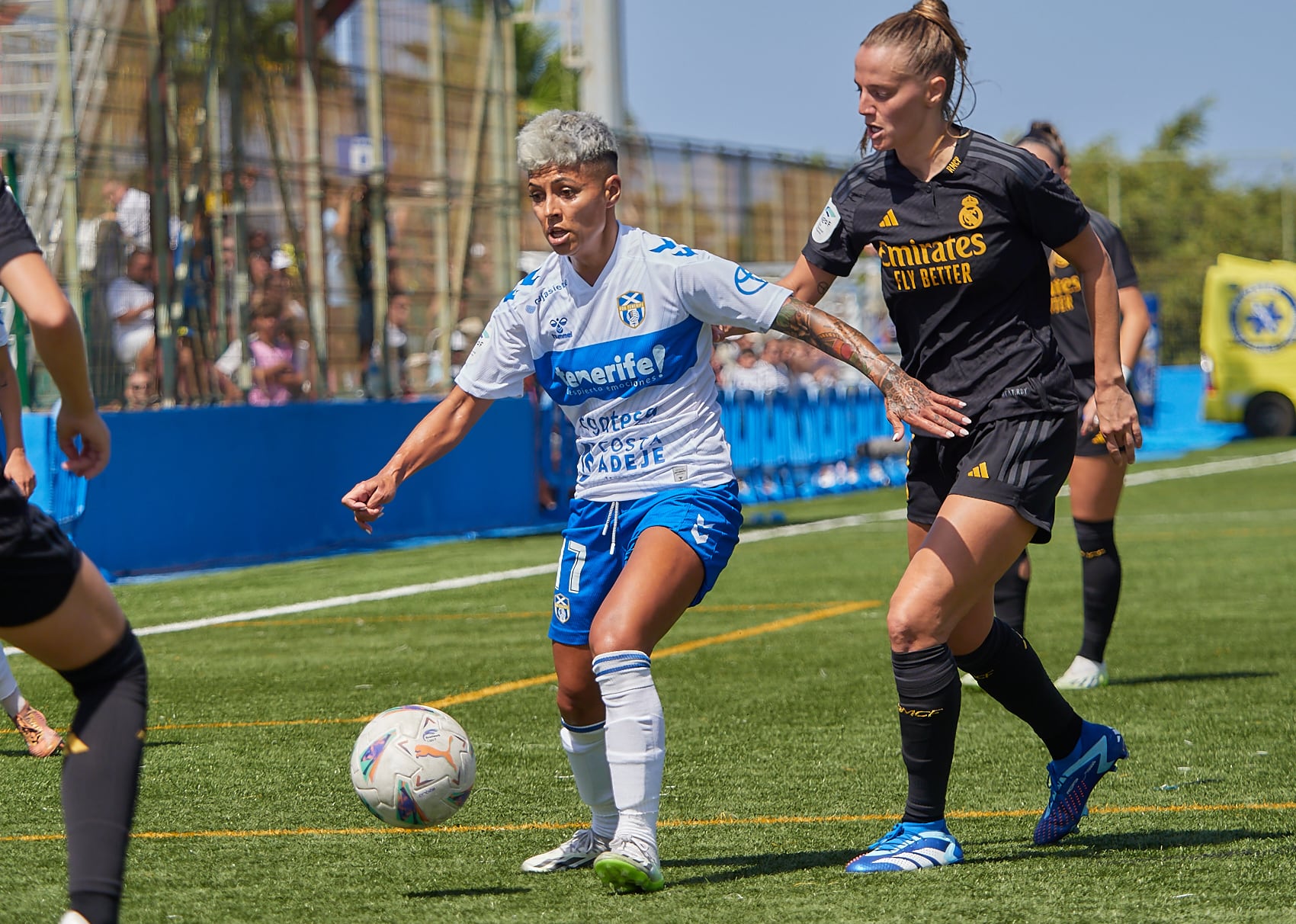 María José Pérez, en una acción del partido ante el Real Madrid en Adeje.