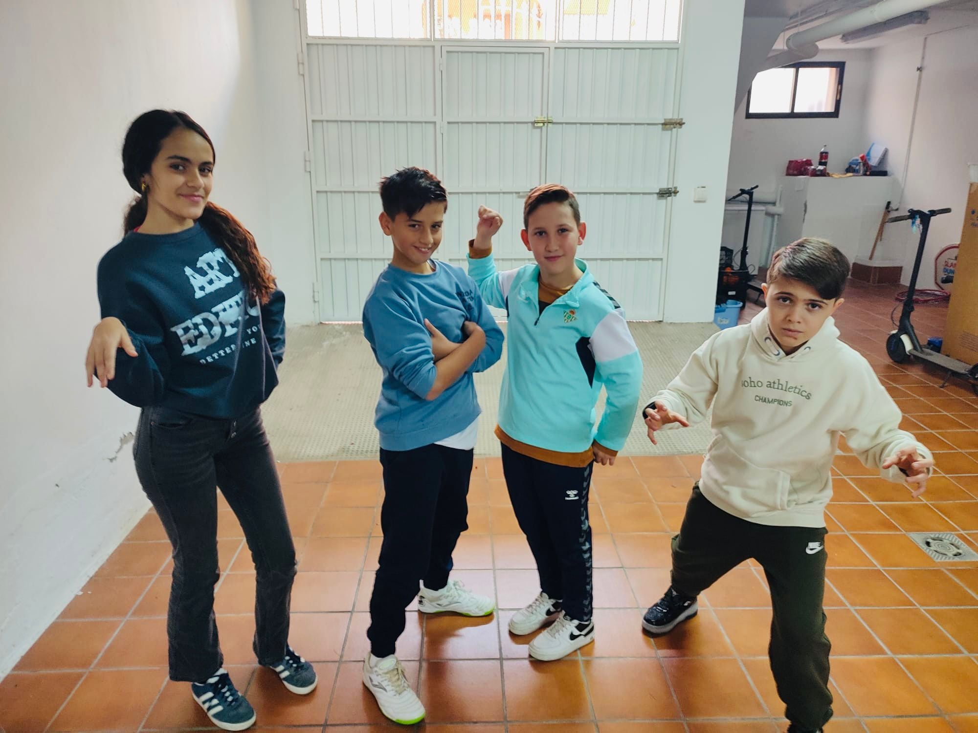 El cuarteto infantil &#039;Blam blam blam vaya tela mi tío lo que me está haciendo pasar&#039;