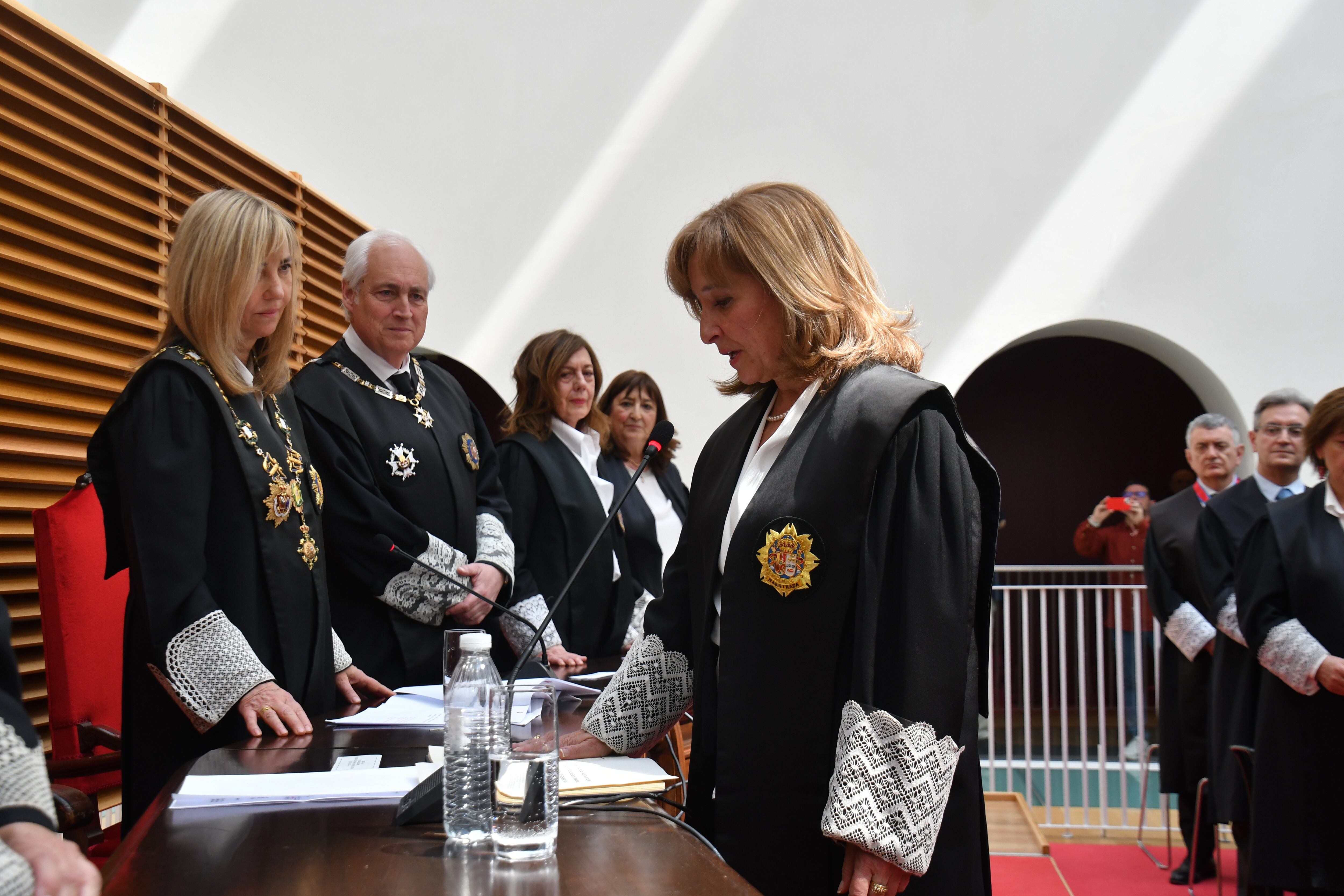 Ana del Ser toma posesión como presidenta del Tribunal Superior de Justicia de Castilla y León