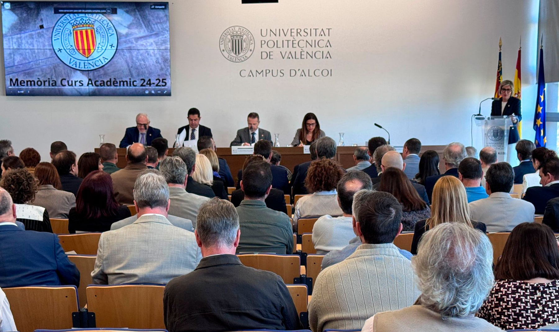 Imagen del acto de inauguración del curso 2025-26 del Campus d'Alcoi de la UPV