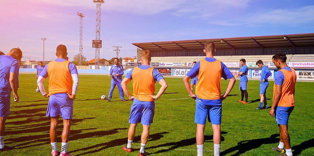 Un entrenamiento de la Arandina.