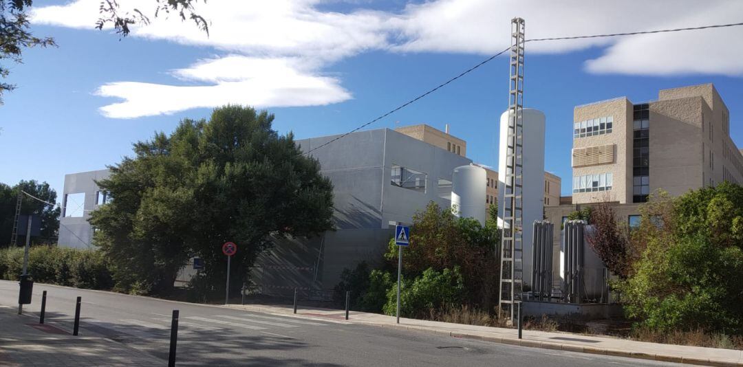 Almacén que se está construyendo en el Hospital de San Juan para almacenar material sanitario covid