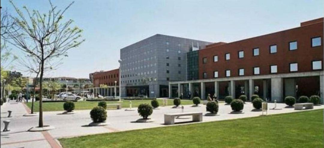 Fachada de la Fundación Hospital Alcorcón