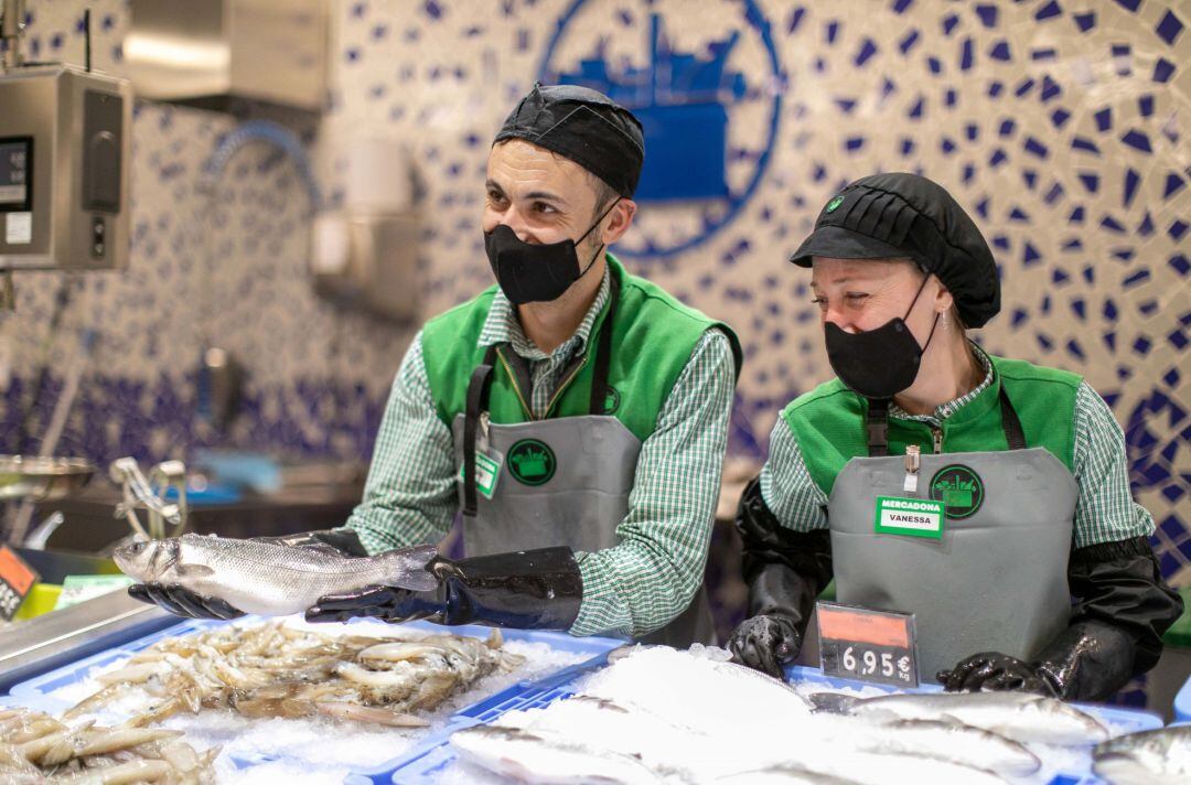 Trabajadores en Mercadona