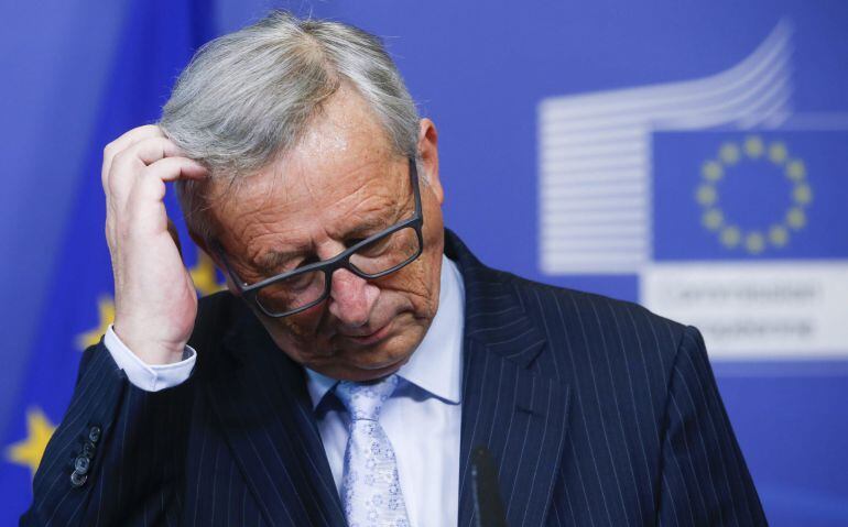 BRU10 BRUSELAS (BÉLGICA) 01/07/2015.- El presidente de la Comisión Europea, Jean-Claude Juncker, da una rueda de prensa en la sede de la Comisión en Bruselas (Bélgica) hoy, miércoles 1 de julio de 2015. El Gobierno griego confirmó hoy que ha presentado un