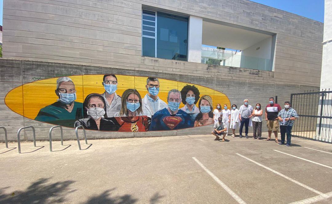 Mural en el Centro de Salud de Bellreguard 