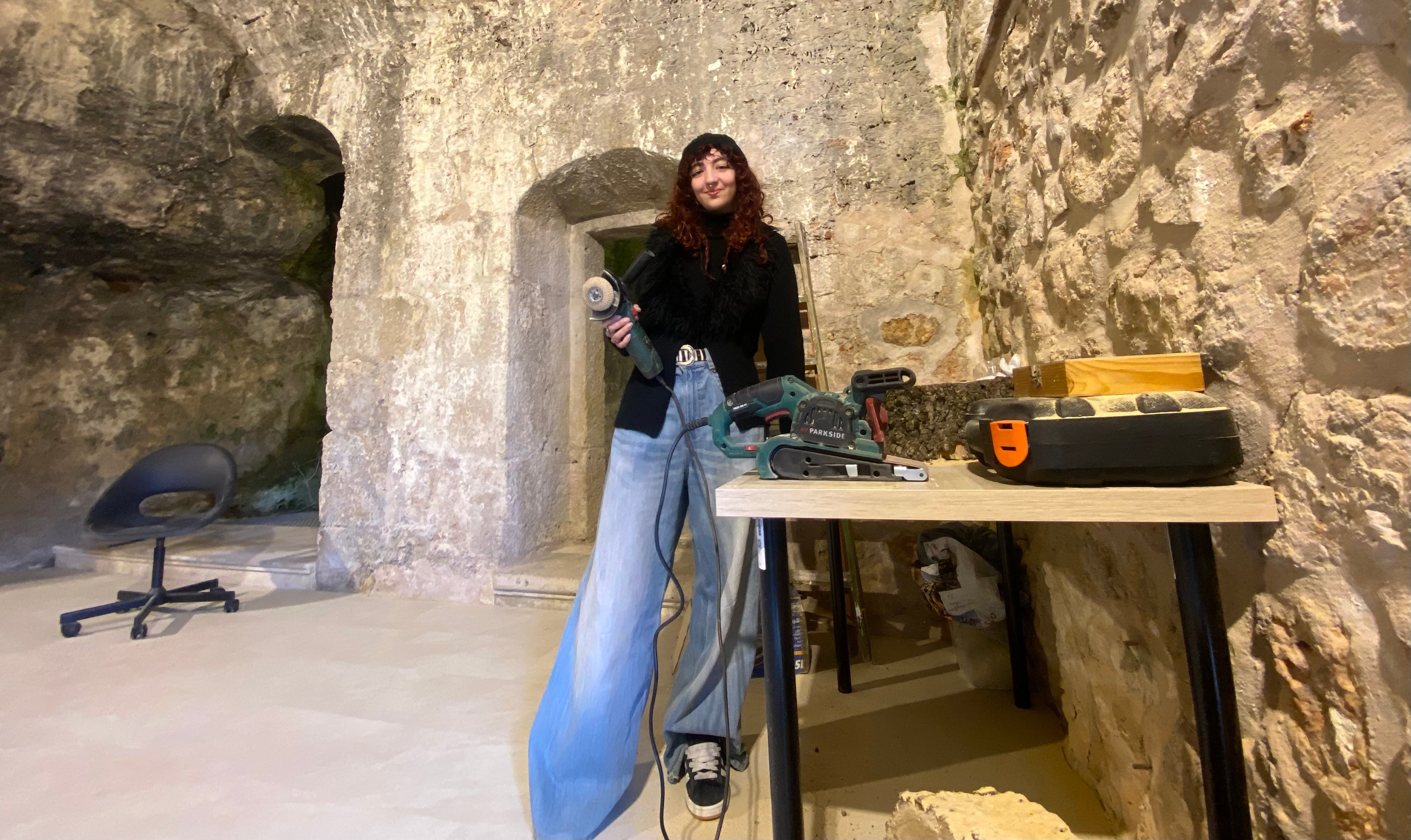 Marina Íñiguez, escultora.