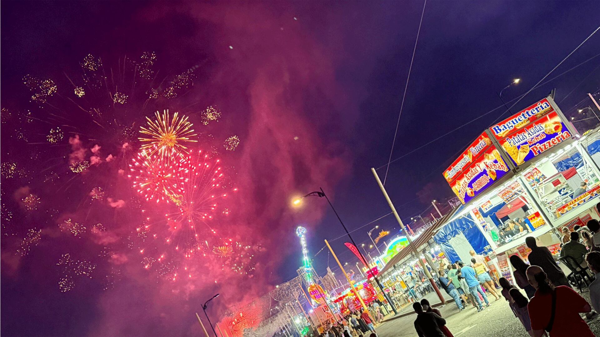 Fuegos artificiales en el cierre de la Real Feria de Agosto 2025 de Antequera