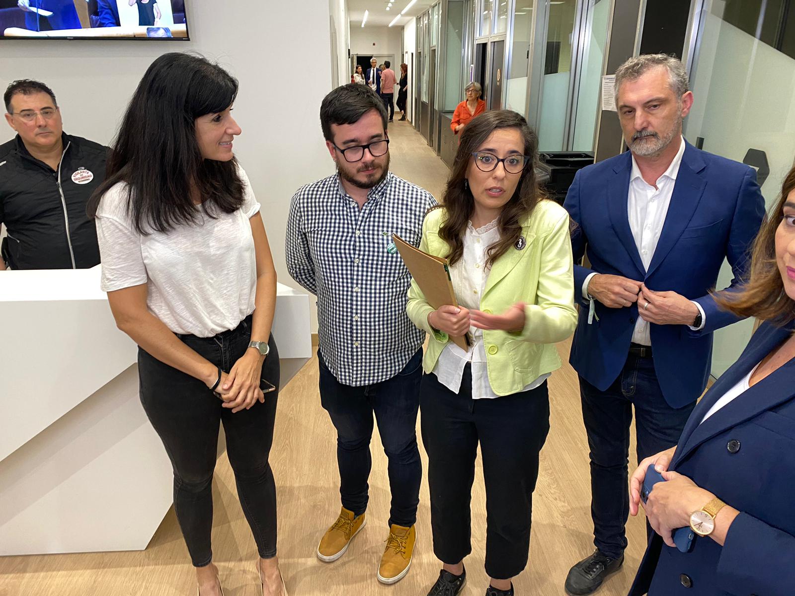 Helena Vidal a la salida del debate autonómico en Murcia