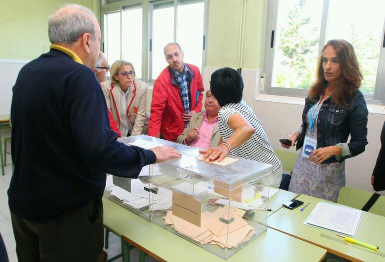 Mesa electoral en los últimos comicios generales