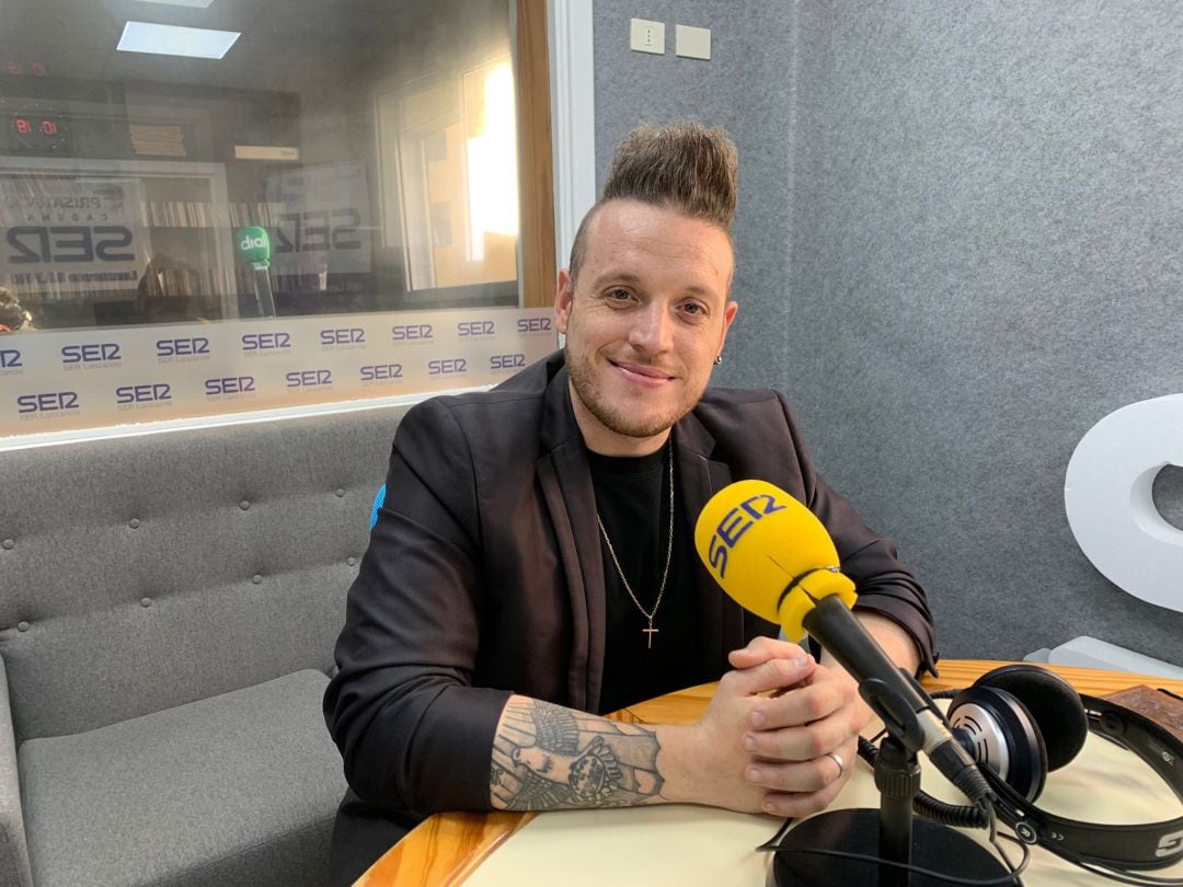 El Mago Pinilla (José Antonio Pinilla) en los estudios de SER Lanzarote.