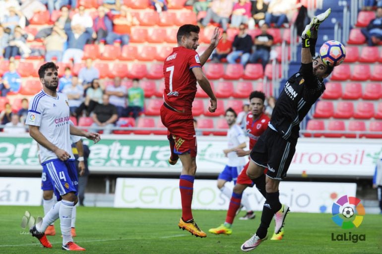 Manu del Moral marca el gol del empate en el último suspiro de la primera parte.