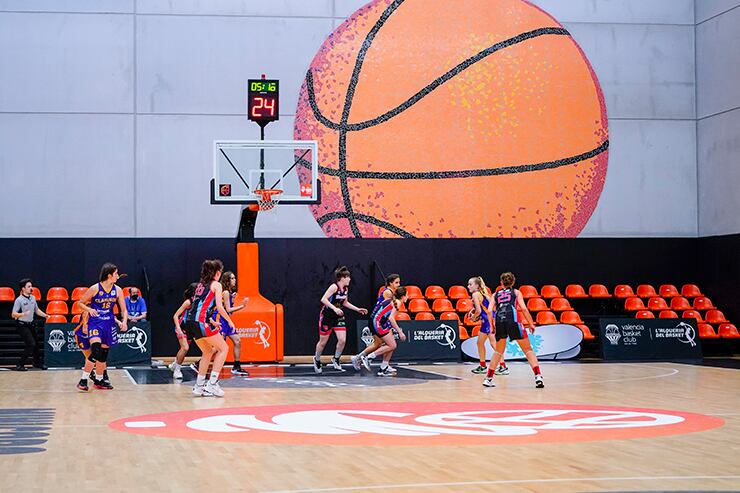 El club berciano apuesta por formar jugadoras