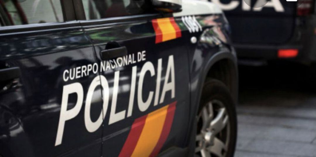 La Policía investiga tras asegurar una joven de Palencia que se desprendió de su bebé nacido muerto en un contenedor
