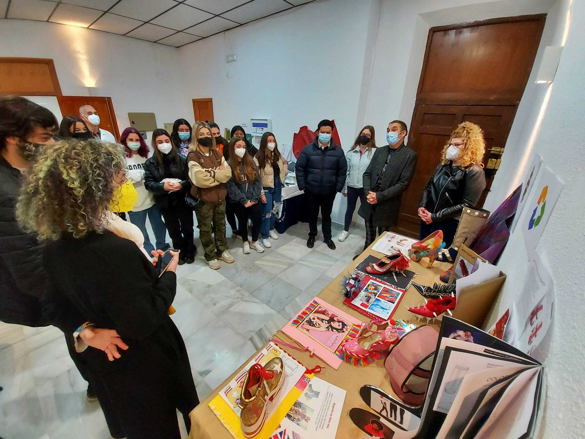 Exposición de creaciones incluida en las primeras Jornadas de Diseño