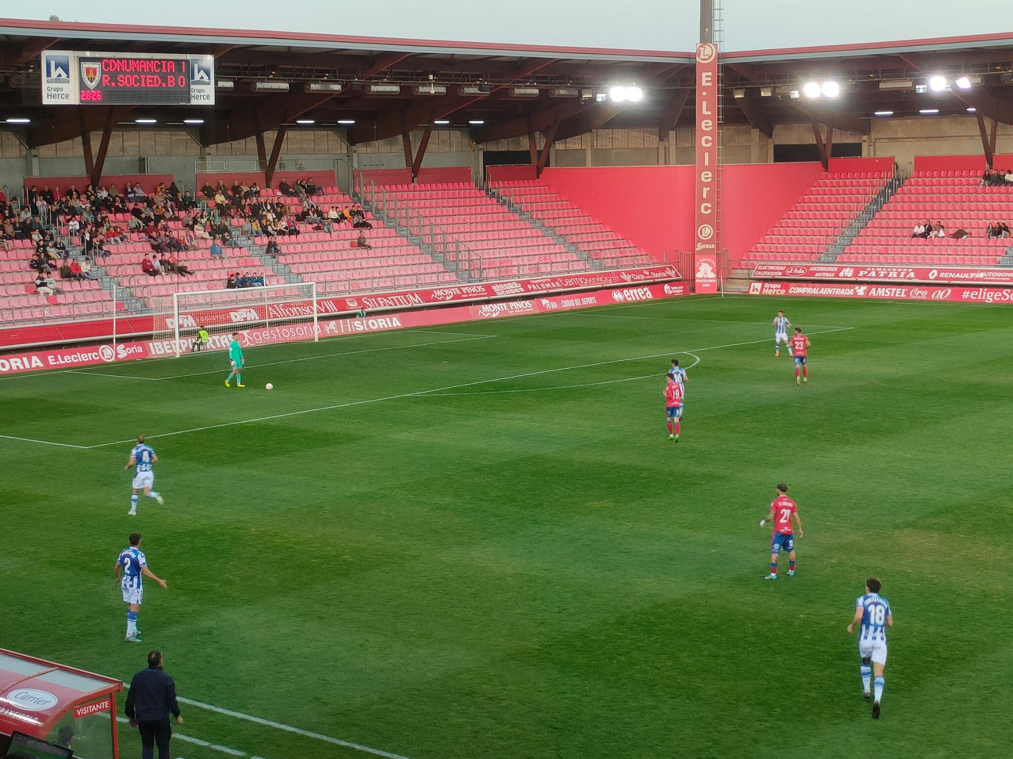 El Numancia derrota por la mínima a la Real Sociedad B en Los Pajaritos.