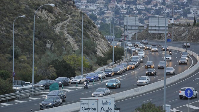 Atasco en la A7 a su paso por Málaga (Archivo)