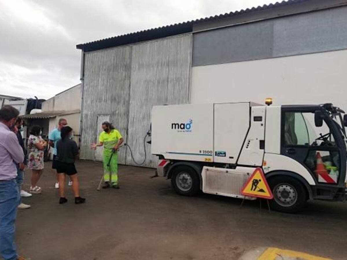 Maó presenta un pla integral de neteja de carrers per barris