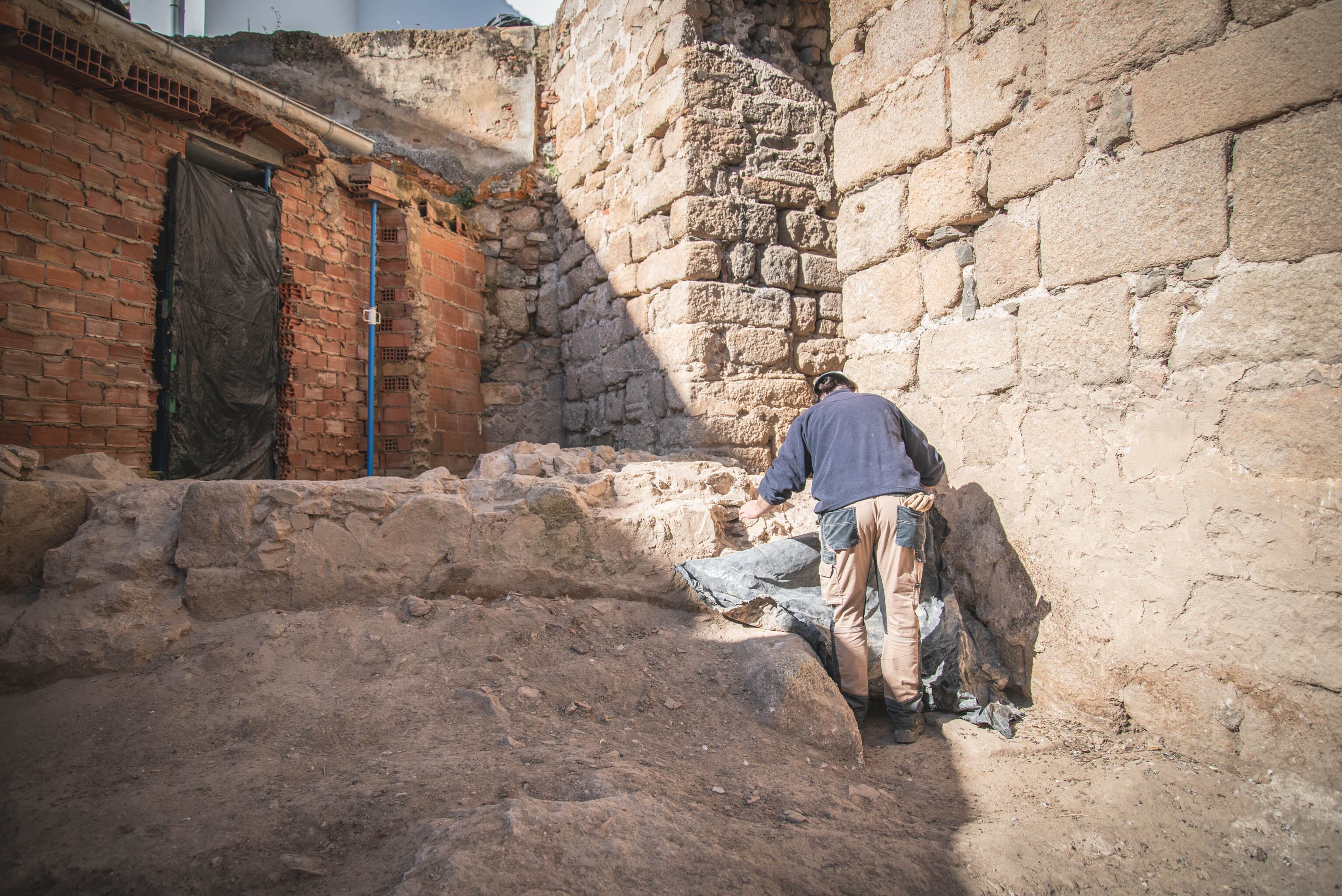 Excavaciones en la Torre Albarrana