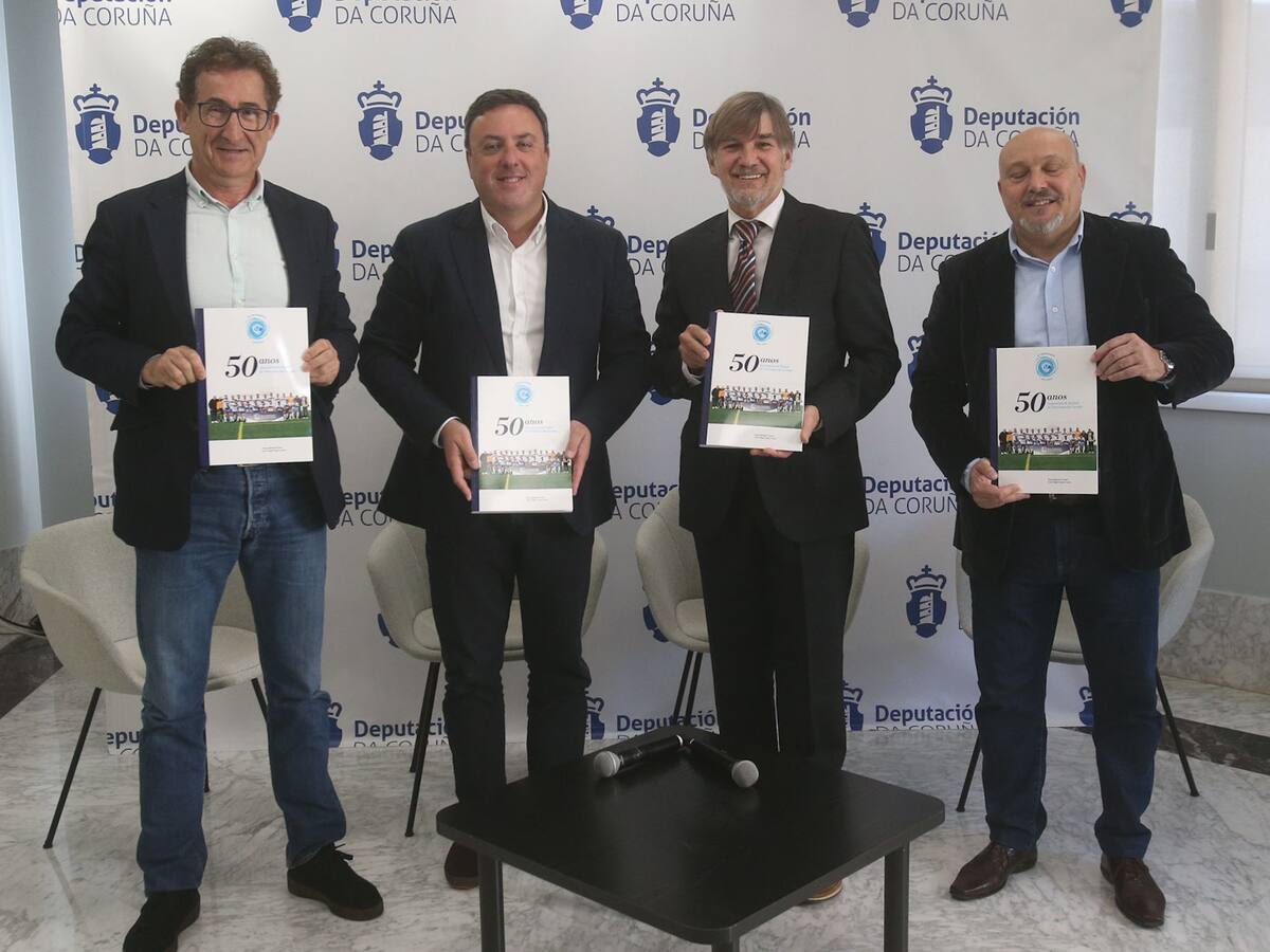 Los últimos 50 años del fútbol veterano en A Coruña y comarca, recogidos en un libro a través de imágenes