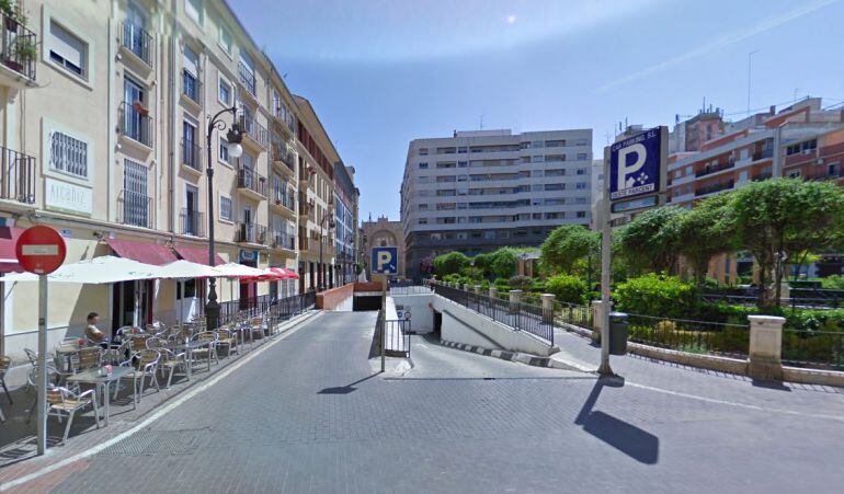 Imagen reciente de una de las rampas de acceso del aparcamiento de Parcent